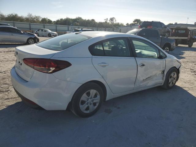 3KPFK4A73JE206381 - 2018 KIA FORTE LX WHITE photo 3