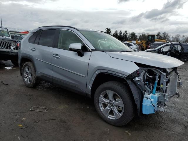 JTMRWRFVXPD167580 - 2023 TOYOTA RAV4 XLE SILVER photo 4