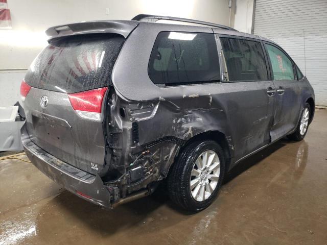 5TDDK3DC7ES089345 - 2014 TOYOTA SIENNA XLE GRAY photo 3