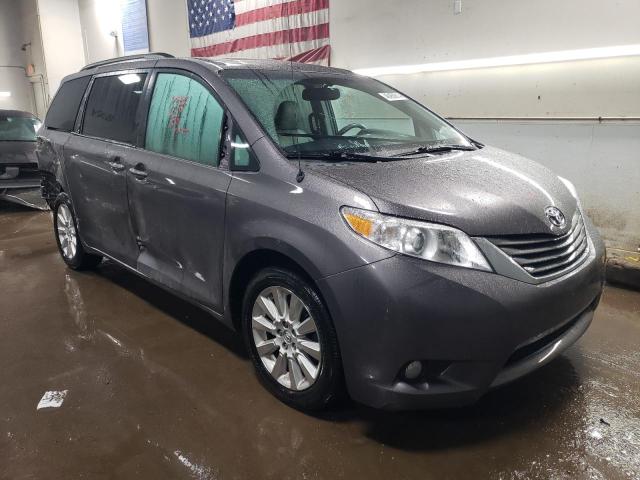 5TDDK3DC7ES089345 - 2014 TOYOTA SIENNA XLE GRAY photo 4