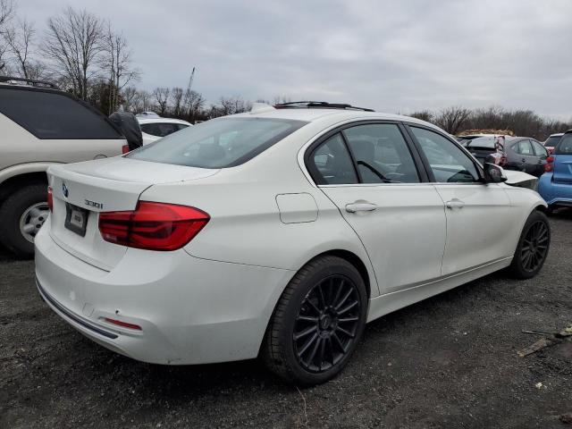 WBA8D9C50JA616275 - 2018 BMW 330 XI WHITE photo 3