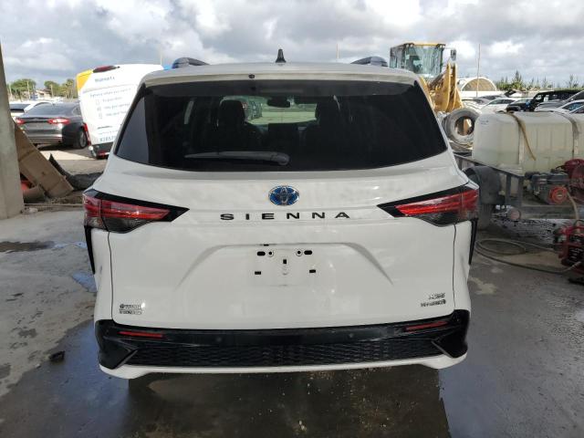 5TDXRKEC4MS021262 - 2021 TOYOTA SIENNA XSE WHITE photo 6