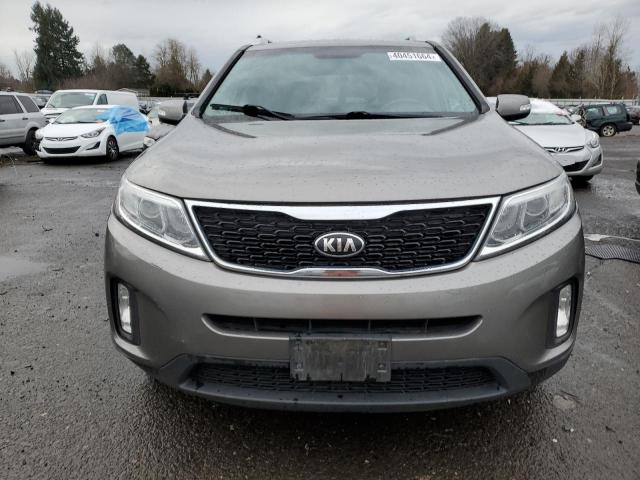 5XYKTDA72EG547601 - 2014 KIA SORENTO LX GRAY photo 5