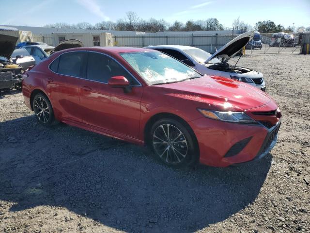 4T1G11AK6LU399605 - 2020 TOYOTA CAMRY SE RED photo 4