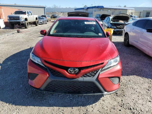 4T1G11AK6LU399605 - 2020 TOYOTA CAMRY SE RED photo 5