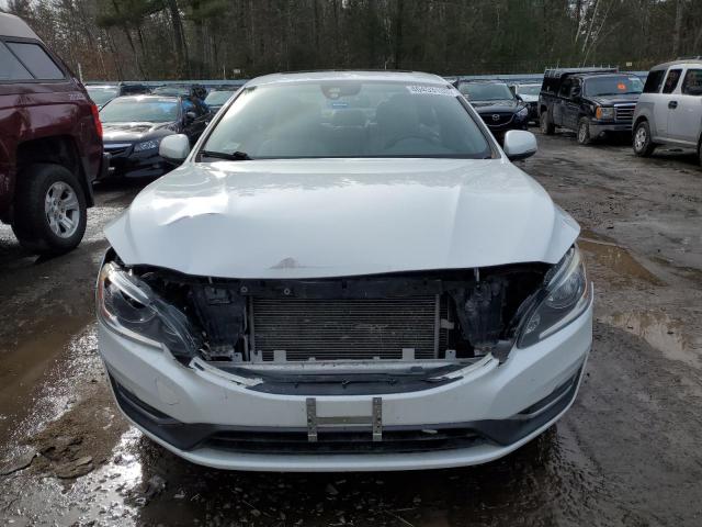 YV126MFBXF2302765 - 2015 VOLVO S60 PREMIER WHITE photo 5