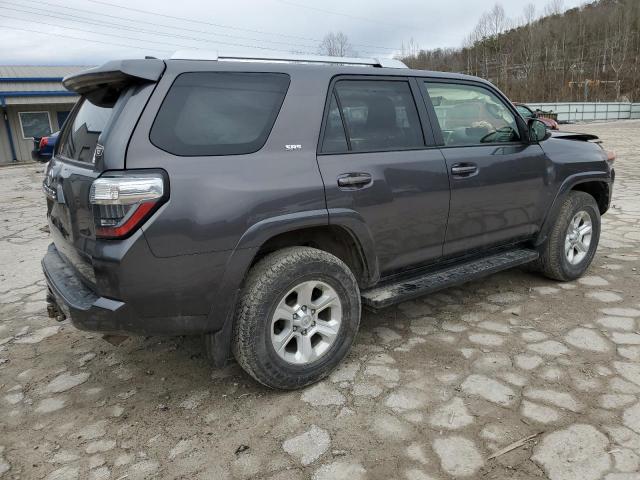 JTEBU5JR0H5471731 - 2017 TOYOTA 4RUNNER SR5/SR5 PREMIUM GRAY photo 3