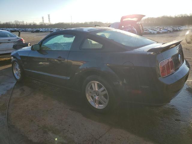 1ZVFT82H975242945 - 2007 FORD MUSTANG GT GRAY photo 2