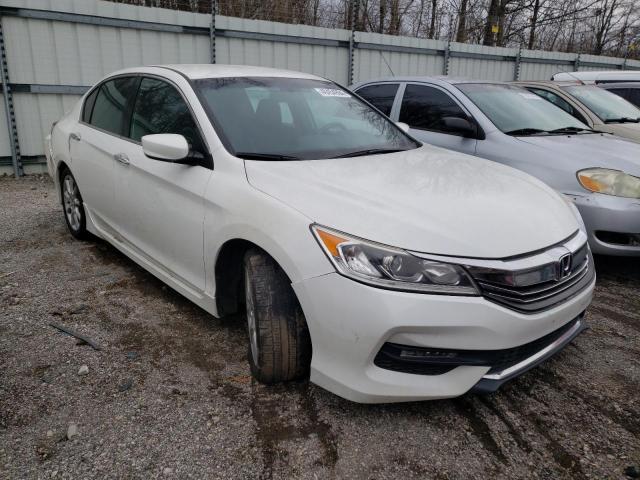 1HGCR2F57HA214637 - 2017 HONDA ACCORD SPORT WHITE photo 4