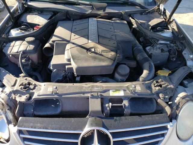 WDBTJ75J34F083090 - 2004 MERCEDES-BENZ CLK 500 SILVER photo 11