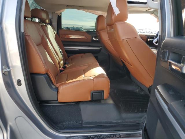 5TFAW5F15EX374618 - 2014 TOYOTA TUNDRA CREWMAX PLATINUM ვერცხლისფერი ფოტო 10