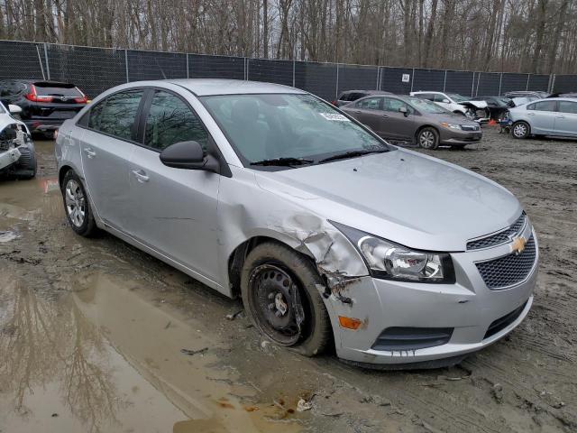 1G1PA5SG0D7288532 - 2013 CHEVROLET CRUZE LS SILVER photo 4