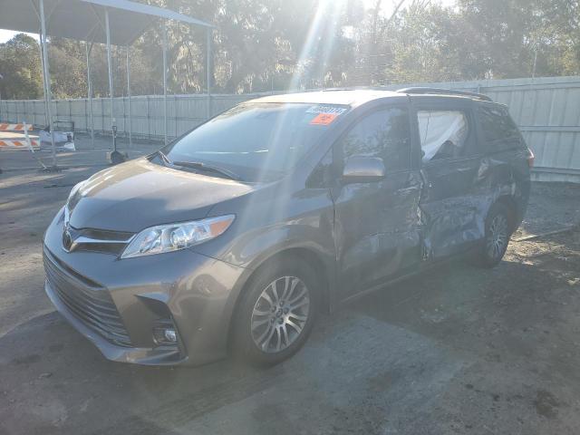 5TDYZ3DC7LS082387 - 2020 TOYOTA SIENNA XLE GRAY photo 1