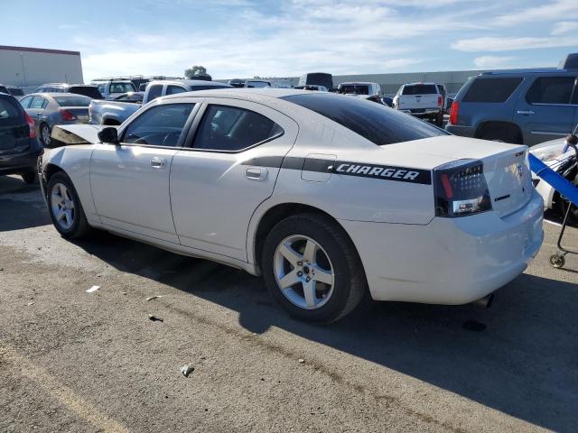 2B3KA33G48H215986 - 2008 DODGE CHARGER SXT WHITE photo 2