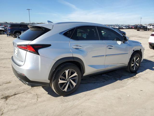 JTJYARBZ3J2099271 - 2018 LEXUS NX 300 BASE 银色 照片 3