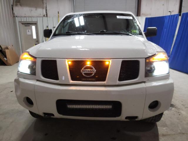 1N6BA06BX7N202952 - 2007 NISSAN TITAN XE WHITE photo 5