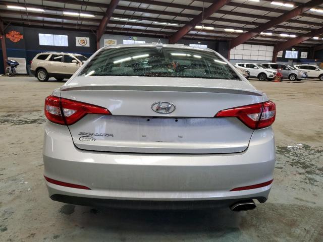 5NPE24AF0HH511703 - 2017 HYUNDAI SONATA SE SILVER photo 6