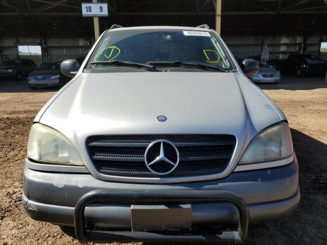 4JGAB54E3XA113216 - 1999 MERCEDES-BENZ ML 320 SILVER photo 5