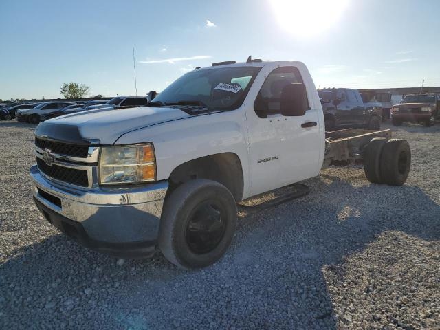 1GB3CZCL2BF181881 - 2011 CHEVROLET SILVERADO C3500 WHITE photo 1