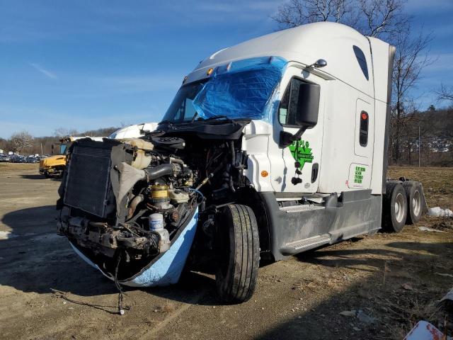 3AKJGLD50FSGC6934 - 2015 FREIGHTLINER CASCADIA 1 WHITE photo 2