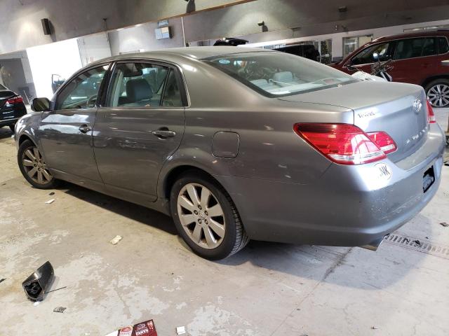 4T1BK36BX5U054480 - 2005 TOYOTA AVALON XL GRAY photo 2