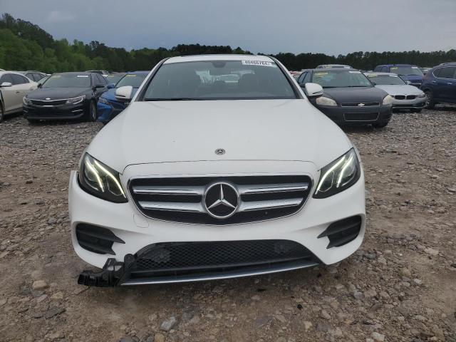 WDDZF4JBXJA297339 - 2018 MERCEDES-BENZ E 300 WHITE photo 5