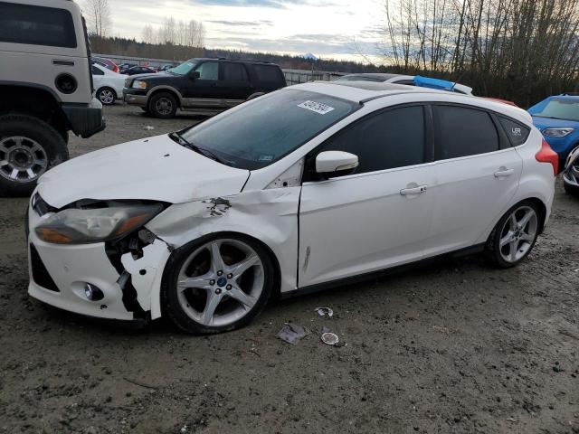 1FAHP3N27CL268224 - 2012 FORD FOCUS TITANIUM WHITE photo 1