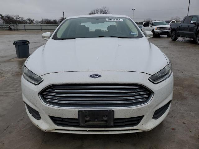 3FA6P0HD0ER157019 - 2014 FORD FUSION SE WHITE photo 5