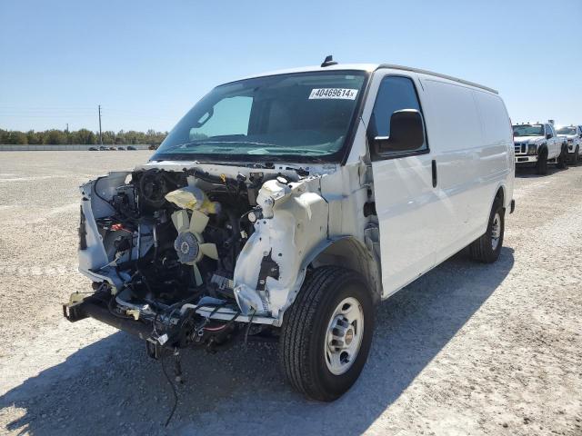 1GTW7AFPXN1181853 - 2022 GMC SAVANA G2500 WHITE photo 1