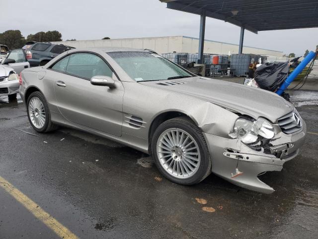 WDBSK75F04F071497 - 2004 MERCEDES-BENZ SL 500 SILVER photo 4