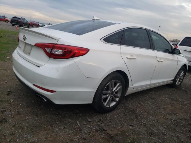 5NPE24AF8FH169026 - 2015 HYUNDAI SONATA SE WHITE photo 3