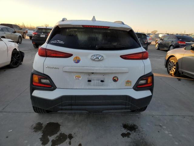 KM8K62AA0MU653979 - 2021 HYUNDAI KONA SEL PLUS WHITE photo 6