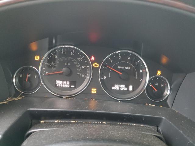 1J8HG48K98C168556 - 2008 JEEP COMMANDER SPORT Silber Foto 9