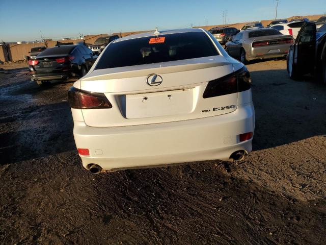 JTHCF5C25B5052606 - 2011 LEXUS IS 250 WHITE photo 6