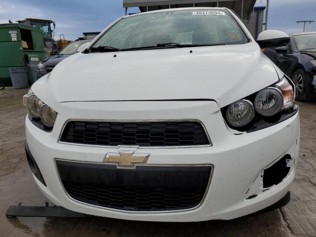 1G1JC6SH1F4111667 - 2015 CHEVROLET SONIC LT WHITE photo 5