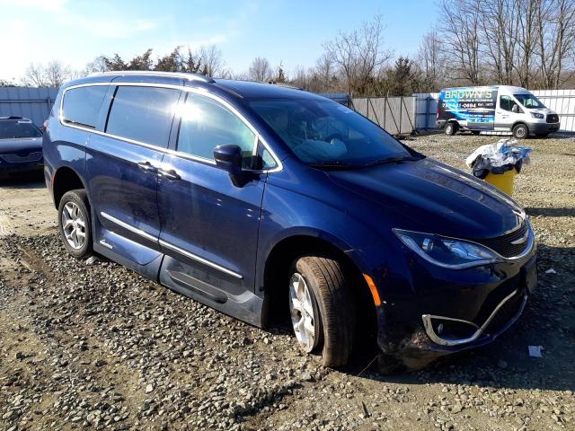 2C4RC1EG3JR218077 - 2018 CHRYSLER PACIFICA TOURING L PLUS BLUE photo 4