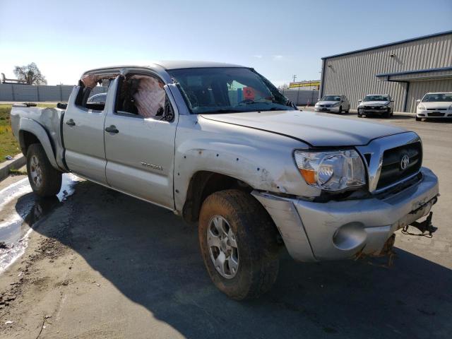 5TEMU52N78Z499161 - 2008 TOYOTA TACOMA DOUBLE CAB LONG BED SILVER photo 4