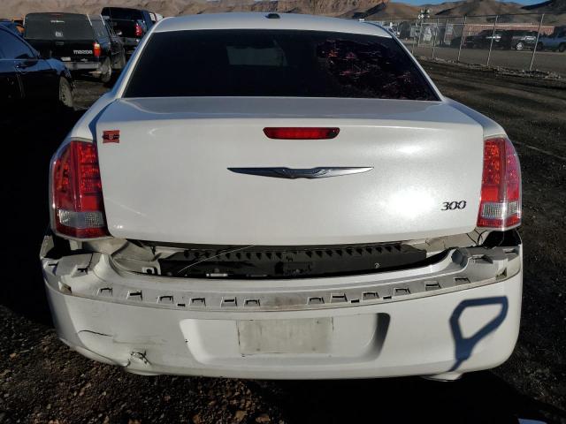 2C3CCAAG1DH508523 - 2013 CHRYSLER 300 WHITE photo 6