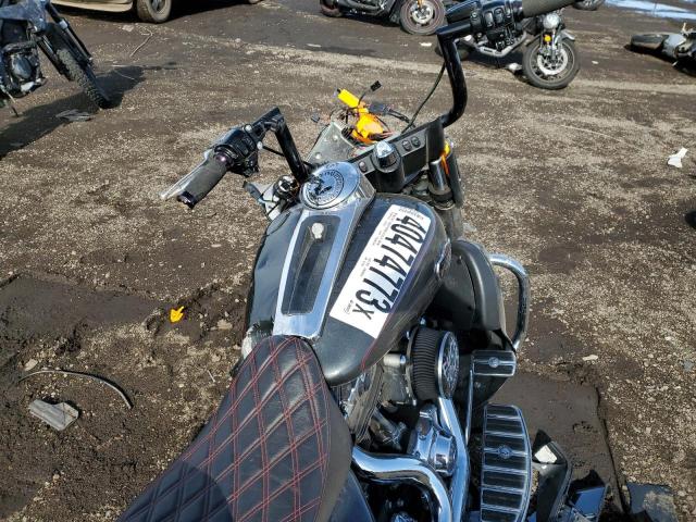 1HD1FC4118Y677609 - 2008 HARLEY-DAVIDSON FLHTCUI 黑色 照片 5