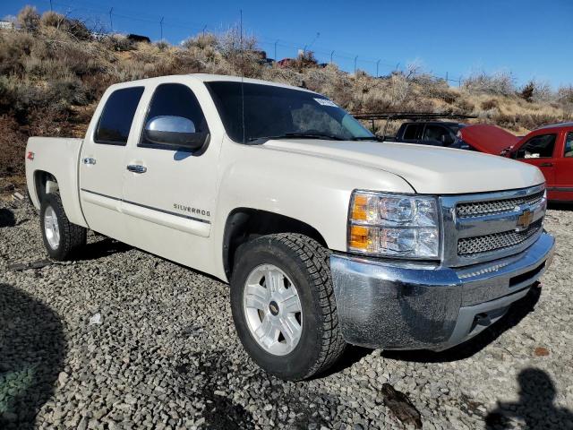 3GCPKSE74DG362439 - 2013 CHEVROLET SILVERADO K1500 LT WHITE photo 4