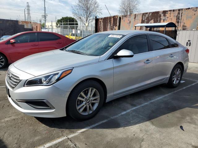 5NPE24AF9GH369477 - 2016 HYUNDAI SONATA SE SILVER photo 1