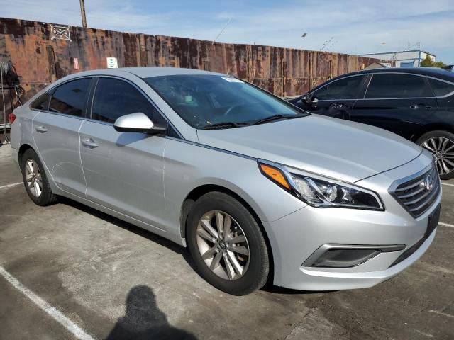 5NPE24AF9GH369477 - 2016 HYUNDAI SONATA SE SILVER photo 4