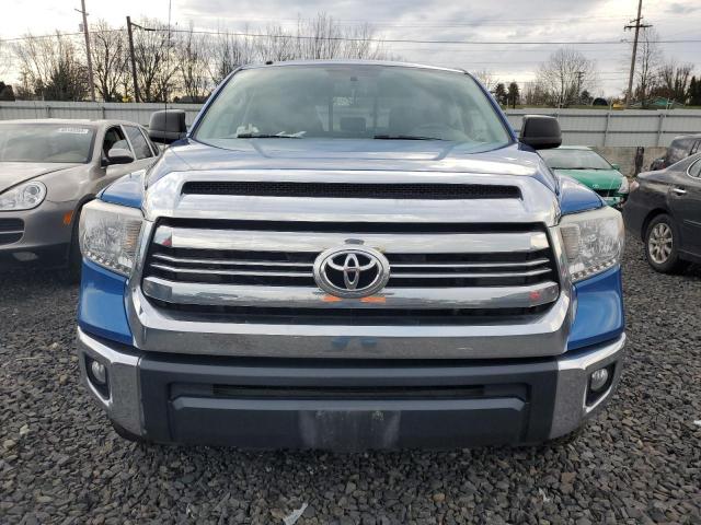 5TFUY5F13GX565657 - 2016 TOYOTA TUNDRA DOUBLE CAB SR/SR5 BLUE photo 5