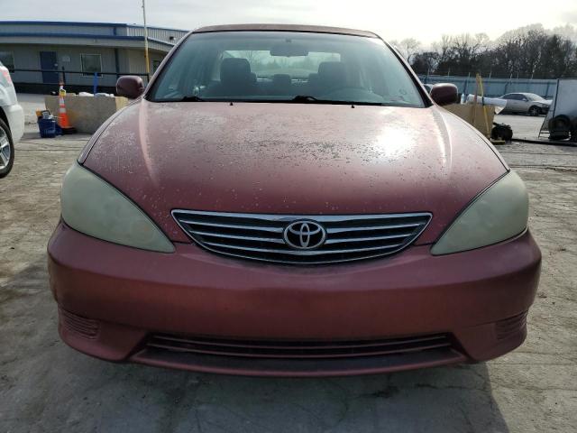 4T1BE30K55U103259 - 2005 TOYOTA CAMRY LE RED photo 5