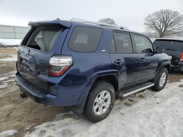 JTEBU5JR5J5548311 - 2018 TOYOTA 4RUNNER SR5/SR5 PREMIUM BLUE photo 3