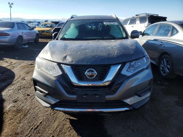 JN8AT2MV0JW304672 - 2018 NISSAN ROGUE S GRAY photo 5