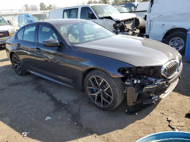 WBA73BJ08PCL27008 - 2023 BMW 540 XI CHARCOAL photo 4