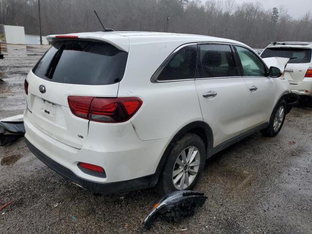 5XYPG4A55KG578670 - 2019 KIA SORENTO LX WHITE photo 3