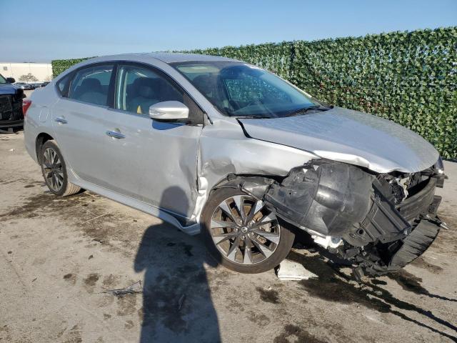 3N1AB7AP0JY225113 - 2018 NISSAN SENTRA S SILVER photo 4