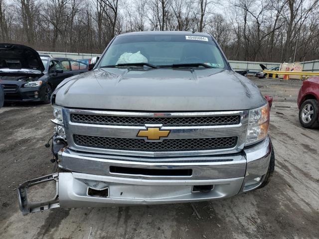 1GCRKSE7XDZ185825 - 2013 CHEVROLET SILVERADO K1500 LT GRAY photo 5